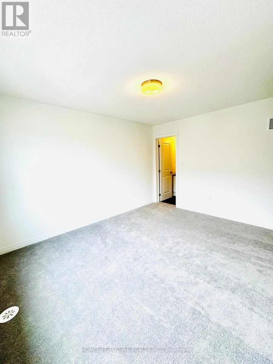 43 MOOSEHEAD DRIVE