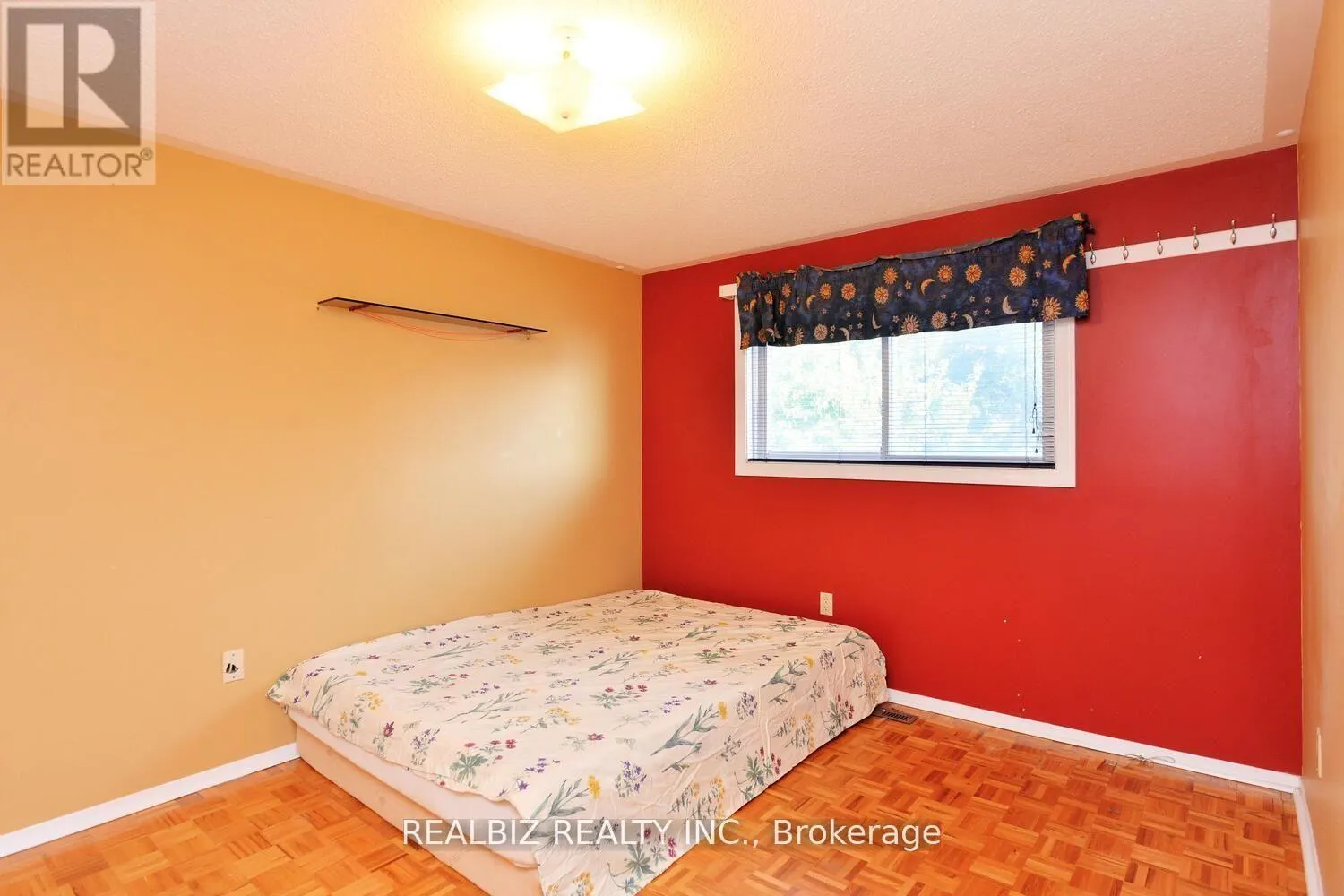 15 MILKWOOD AVENUE