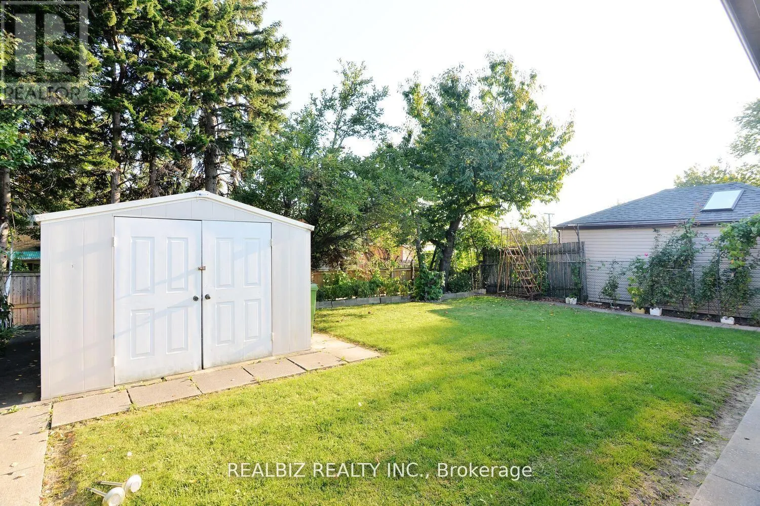 15 MILKWOOD AVENUE