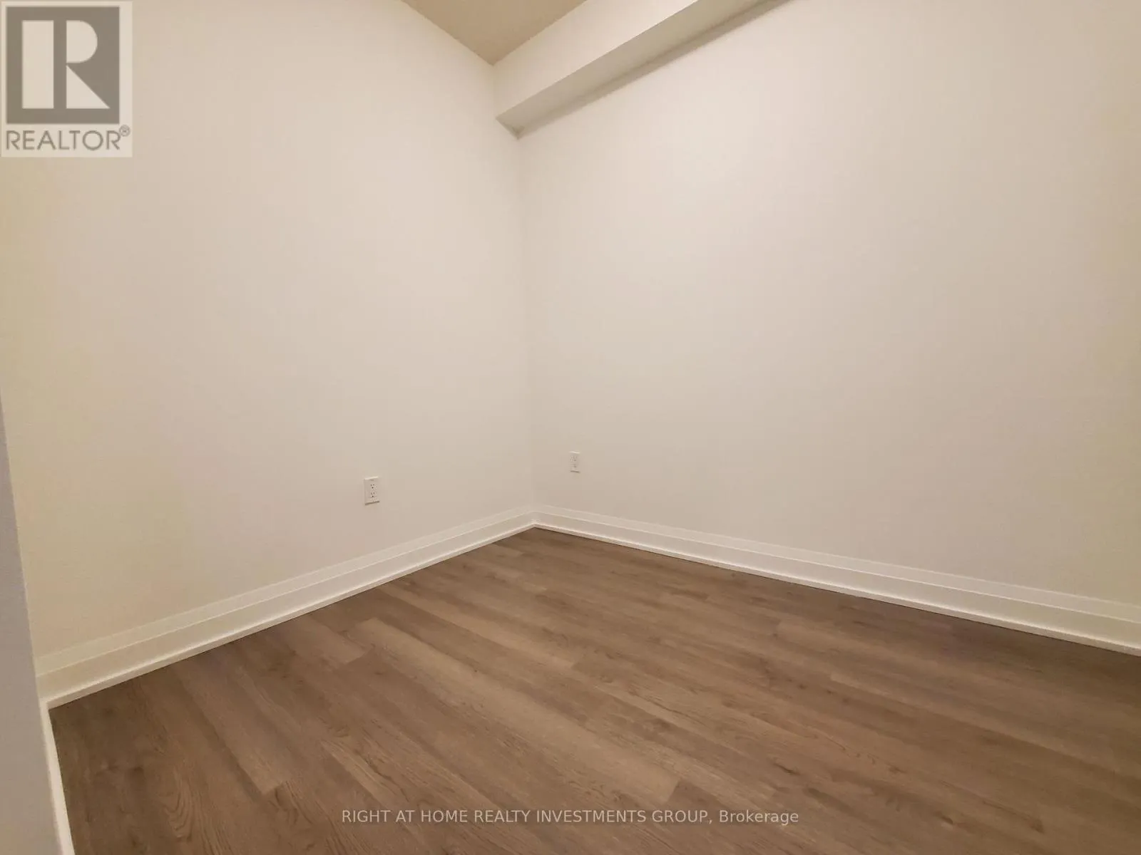 506 - 60 GEORGE BUTCHART DRIVE
