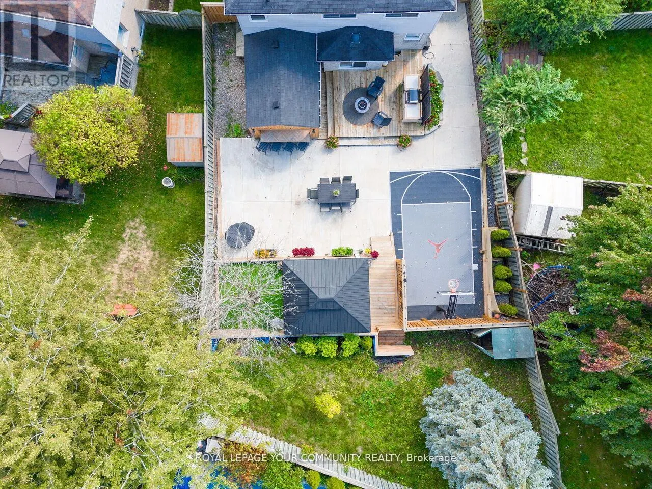 2 LAWTON COURT