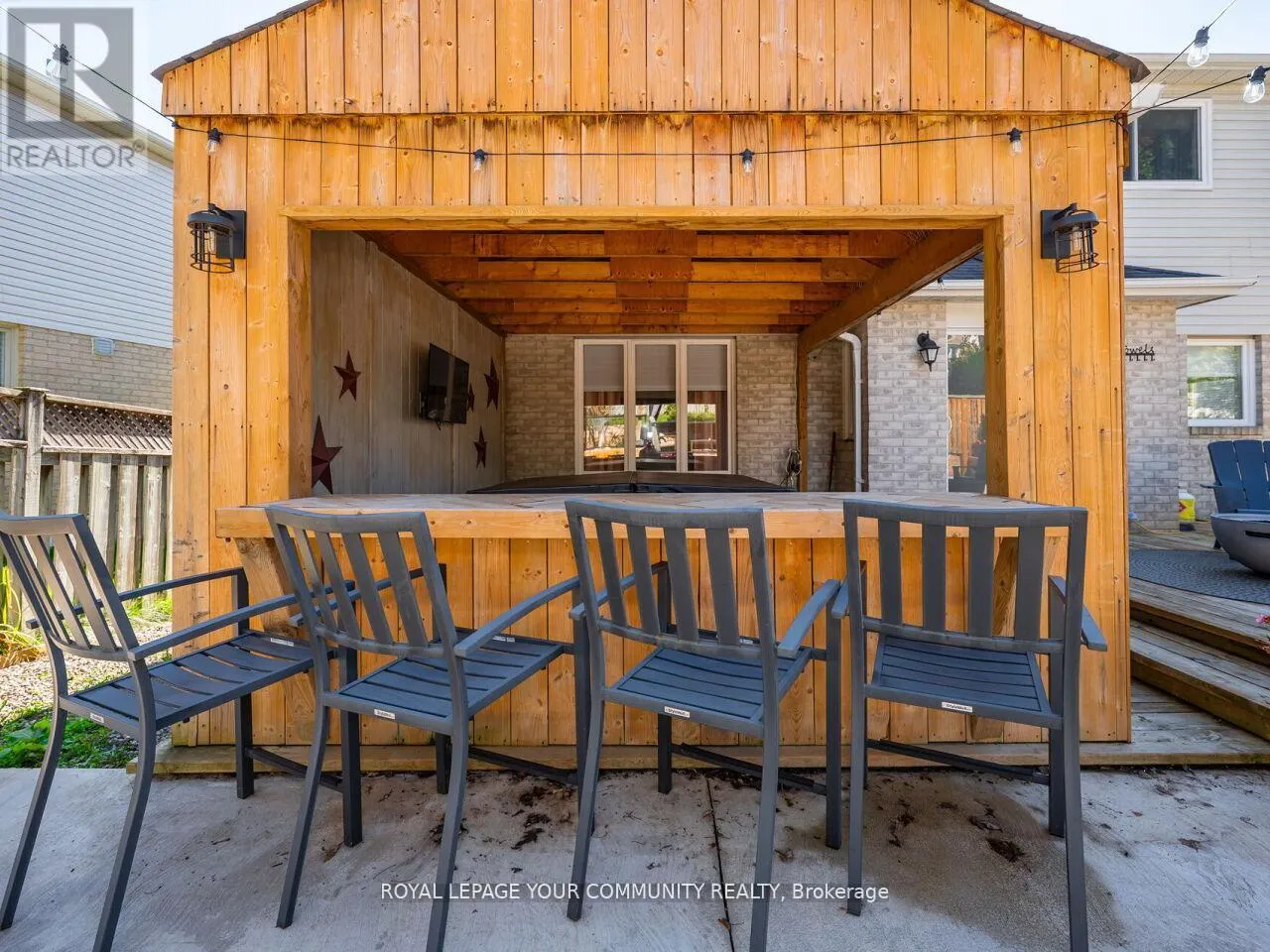 2 LAWTON COURT