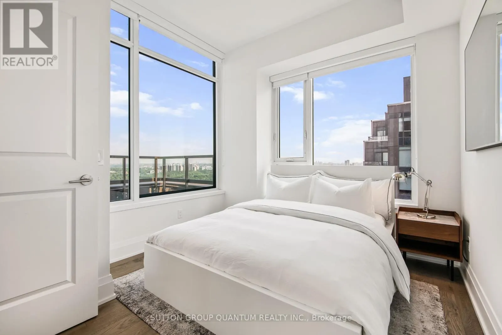 4202 - 1928 LAKE SHORE BOULEVARD W