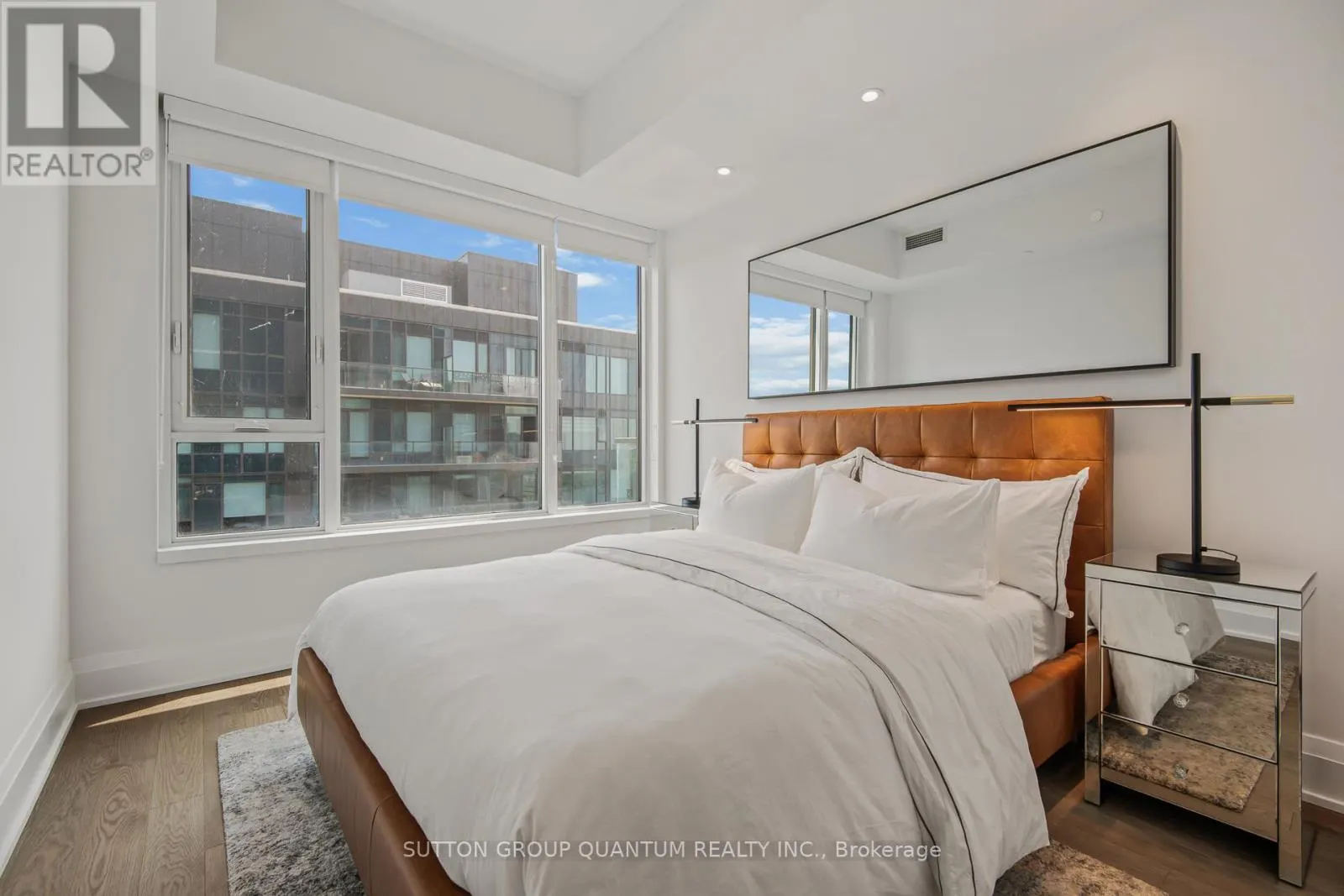 4202 - 1928 LAKE SHORE BOULEVARD W