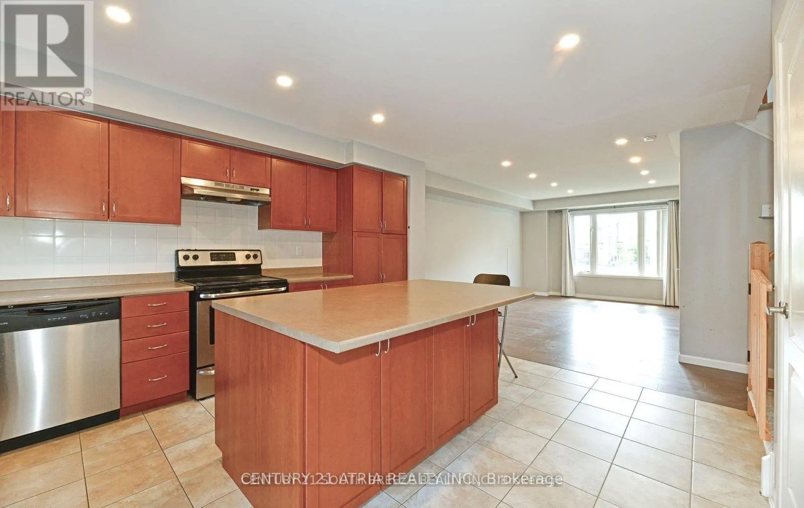 17 - 3135 BOXFORD CRESCENT