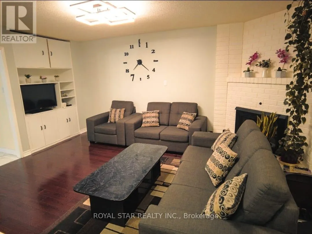 6 MERGANSER CRESCENT