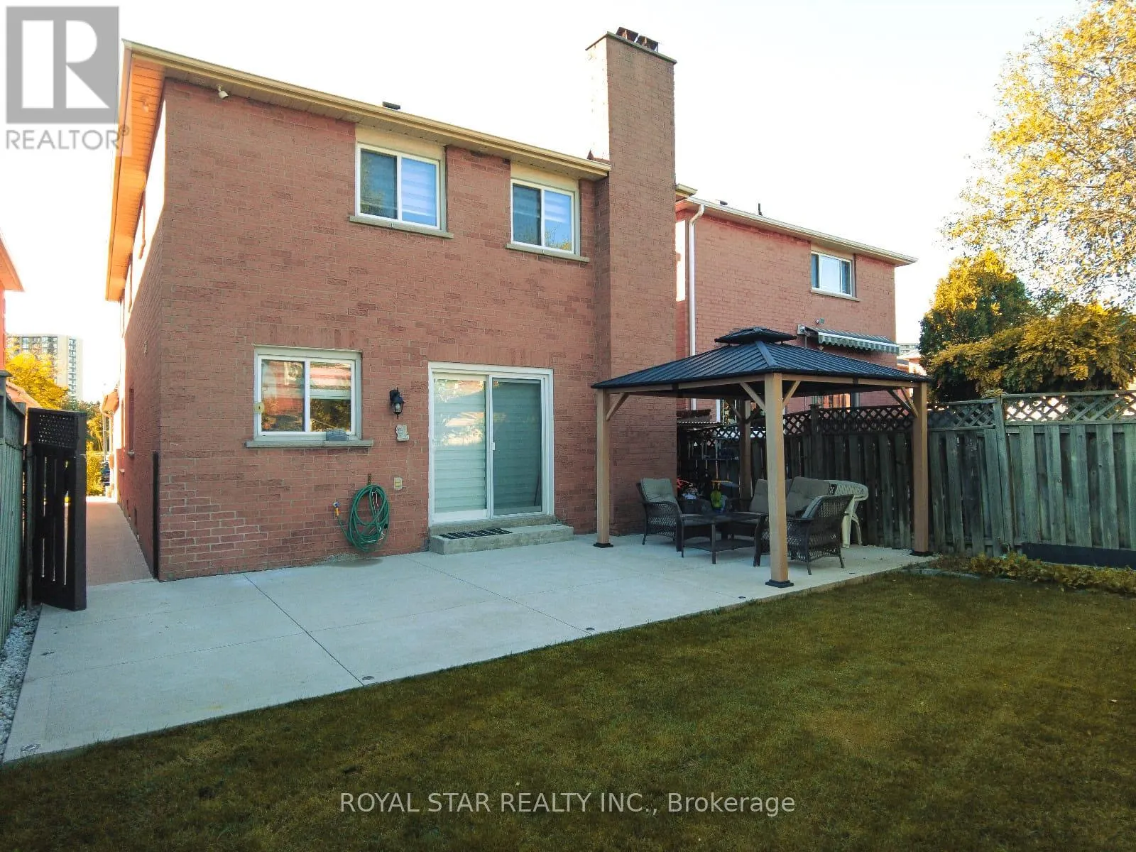 6 MERGANSER CRESCENT
