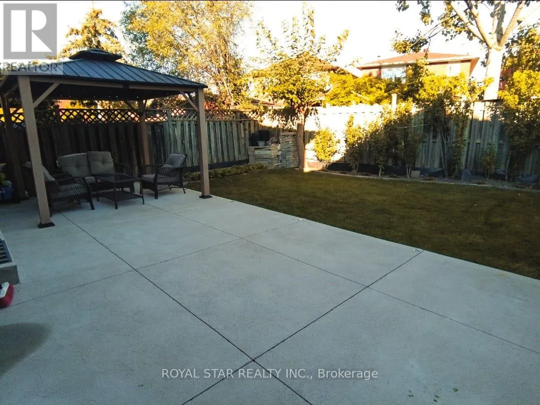 6 MERGANSER CRESCENT