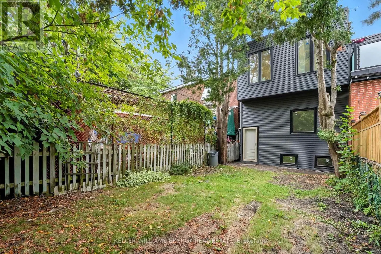 25 SPRING GROVE AVENUE