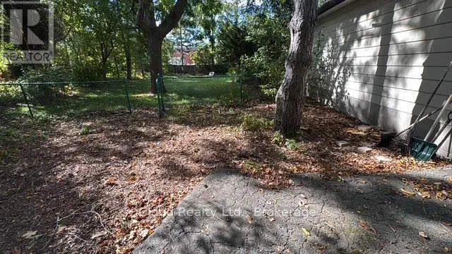 398 CHRISTINA DRIVE