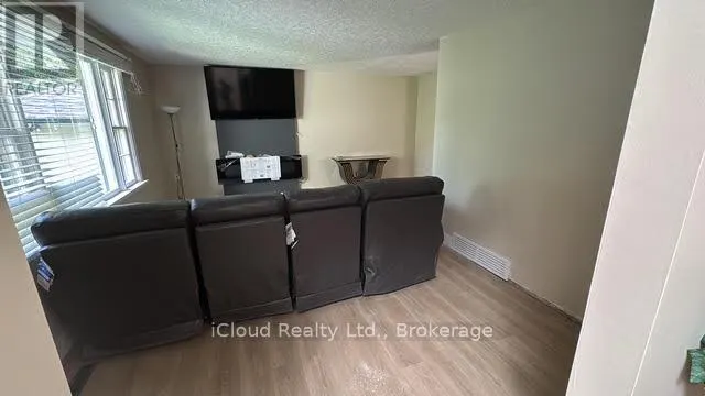 398 CHRISTINA DRIVE
