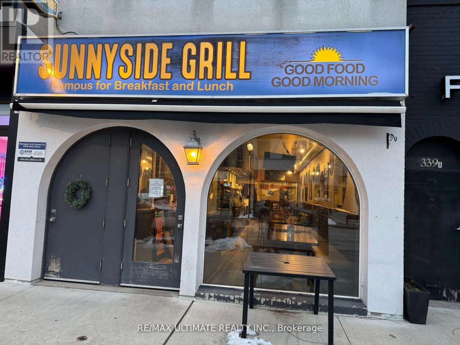 337 LAKESHORE ROAD E