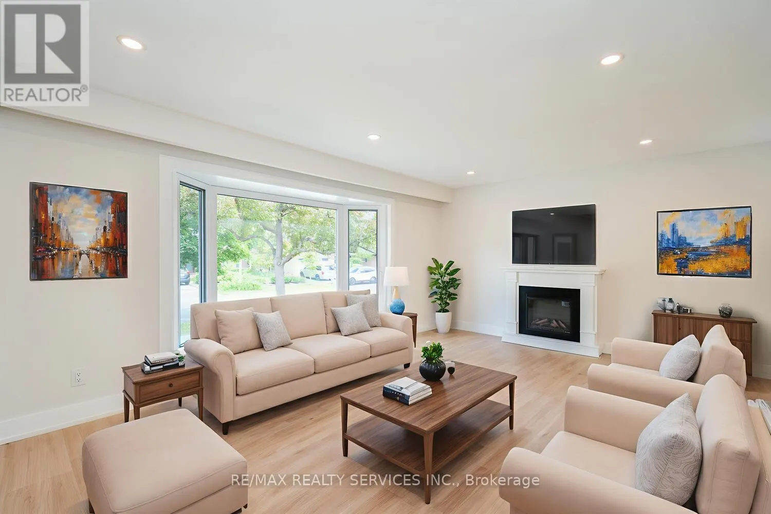 2296 DEVON ROAD
