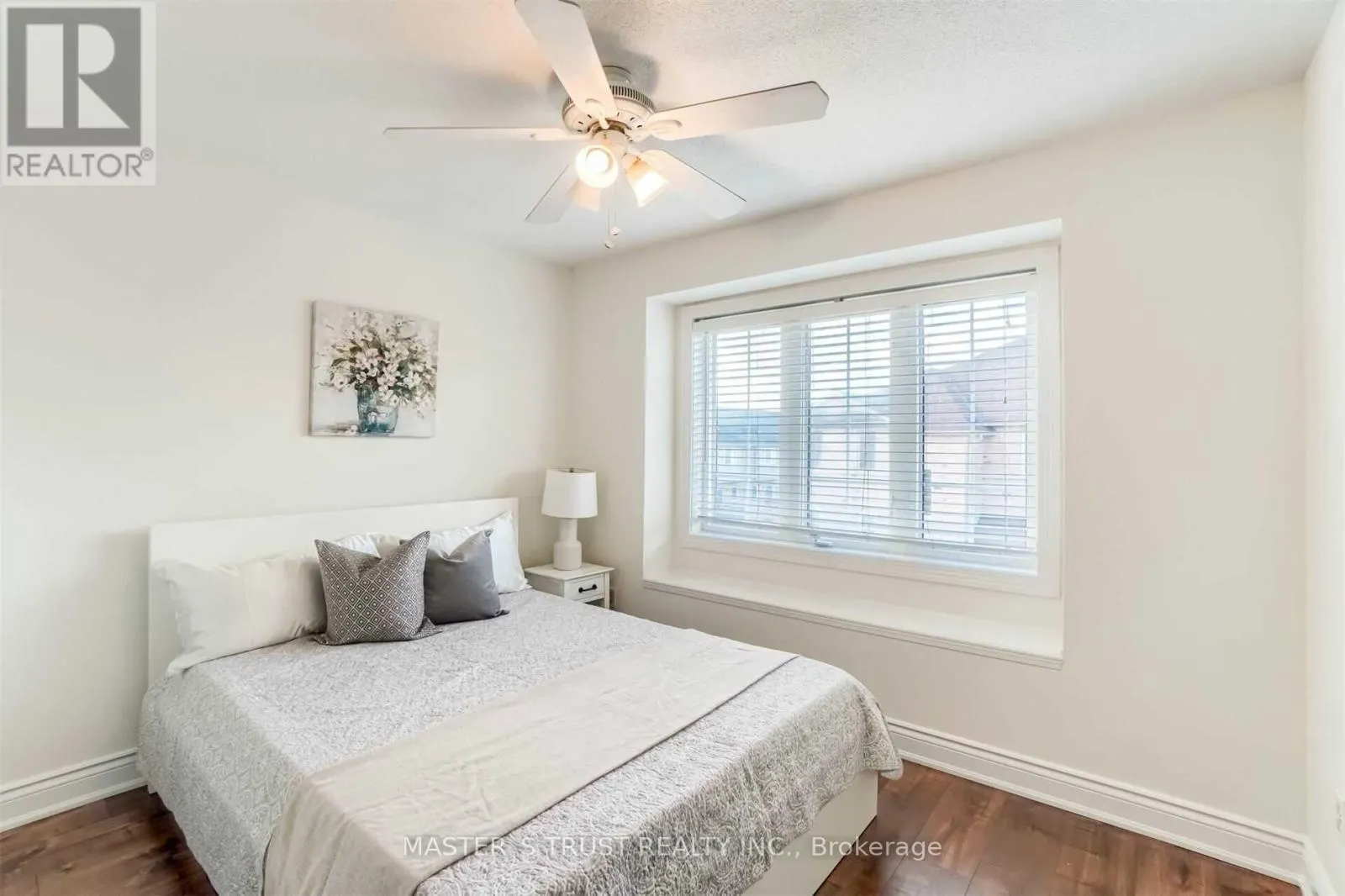 3362 REDPATH CIRCLE