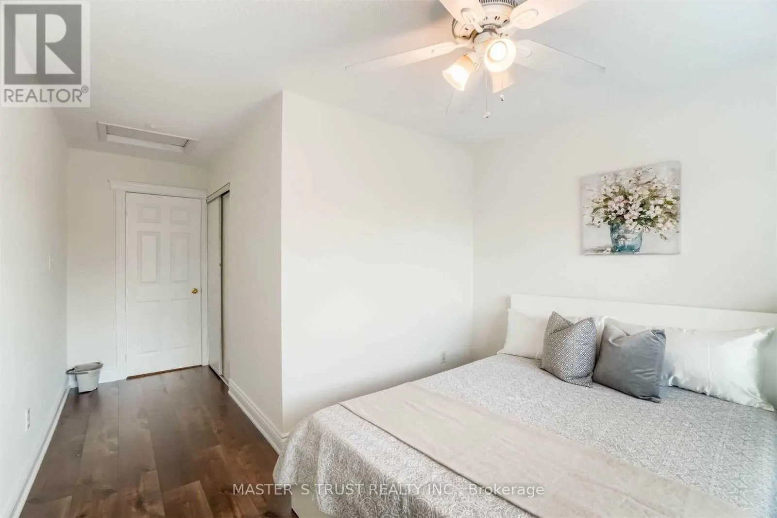 3362 REDPATH CIRCLE