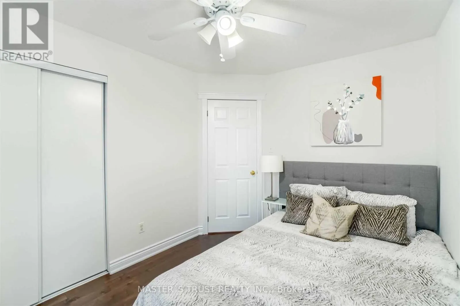 3362 REDPATH CIRCLE