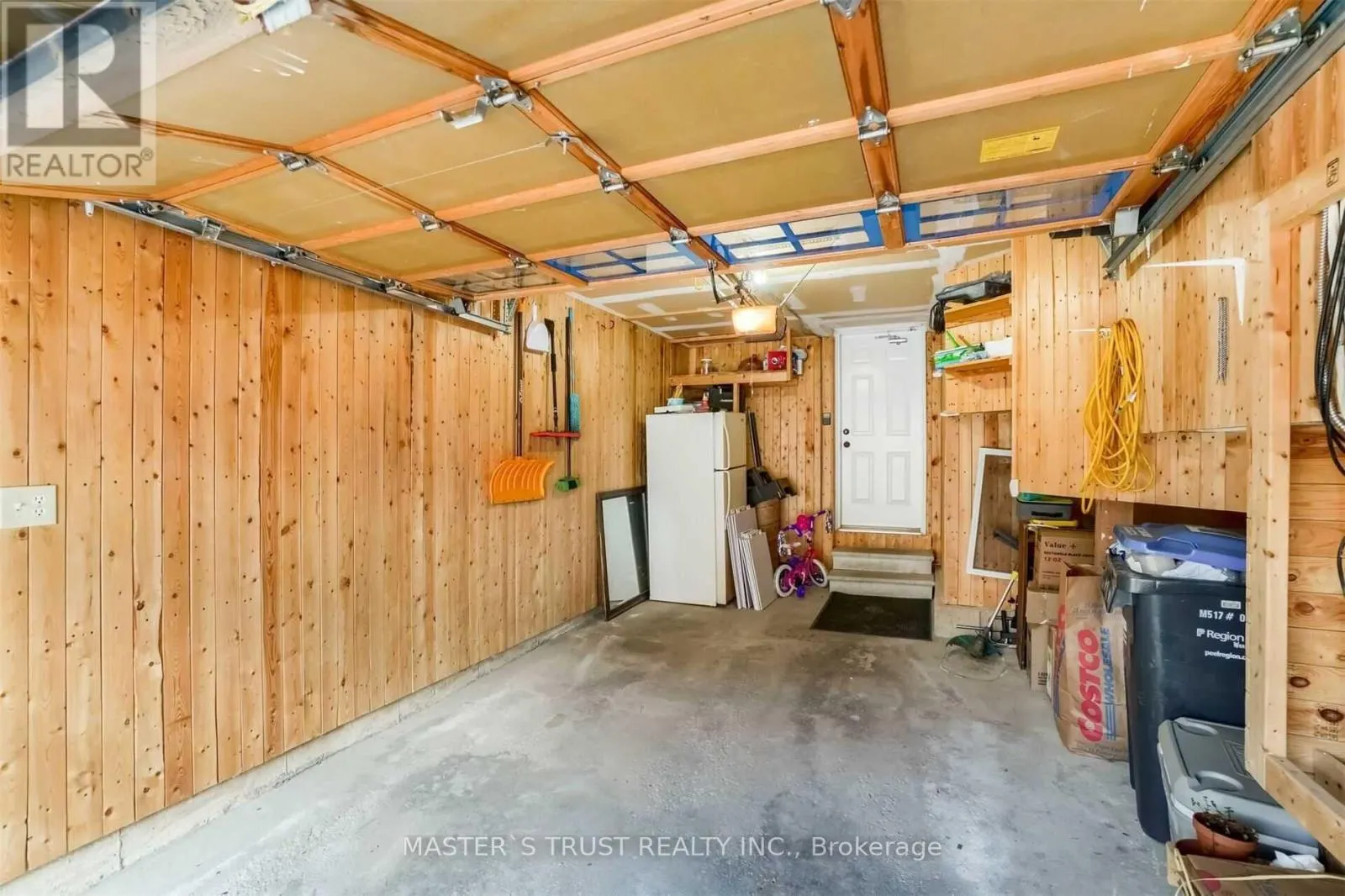 3362 REDPATH CIRCLE