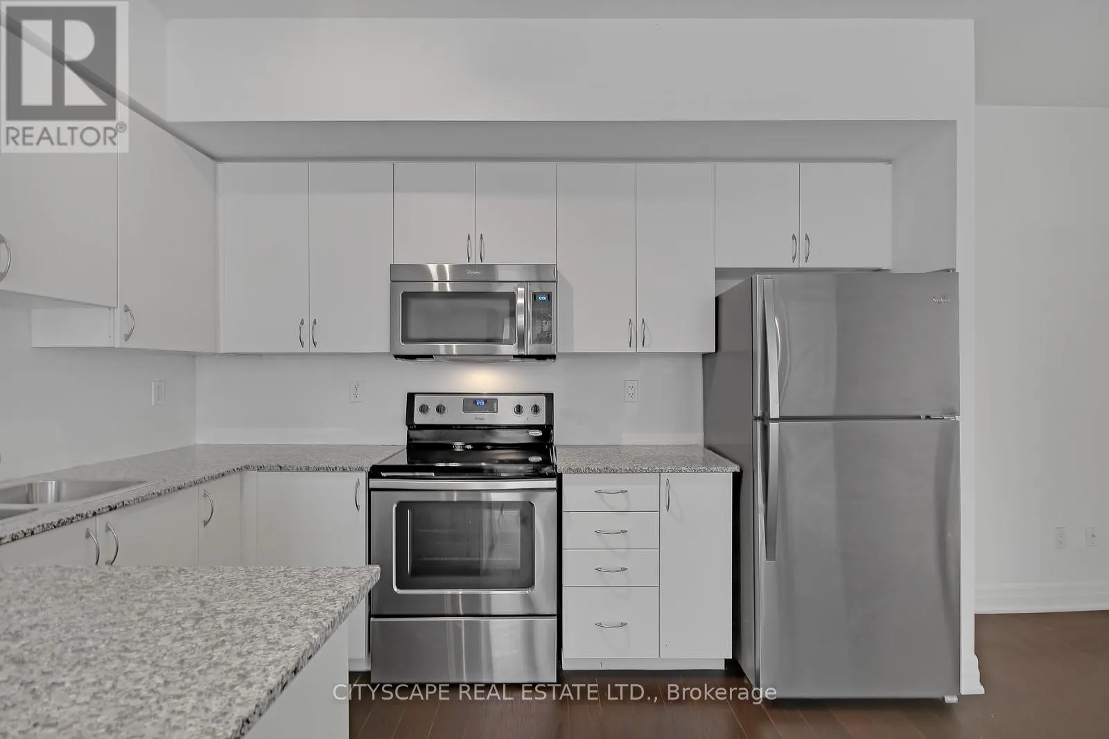 TH - 802 - 57 MACAULAY AVENUE