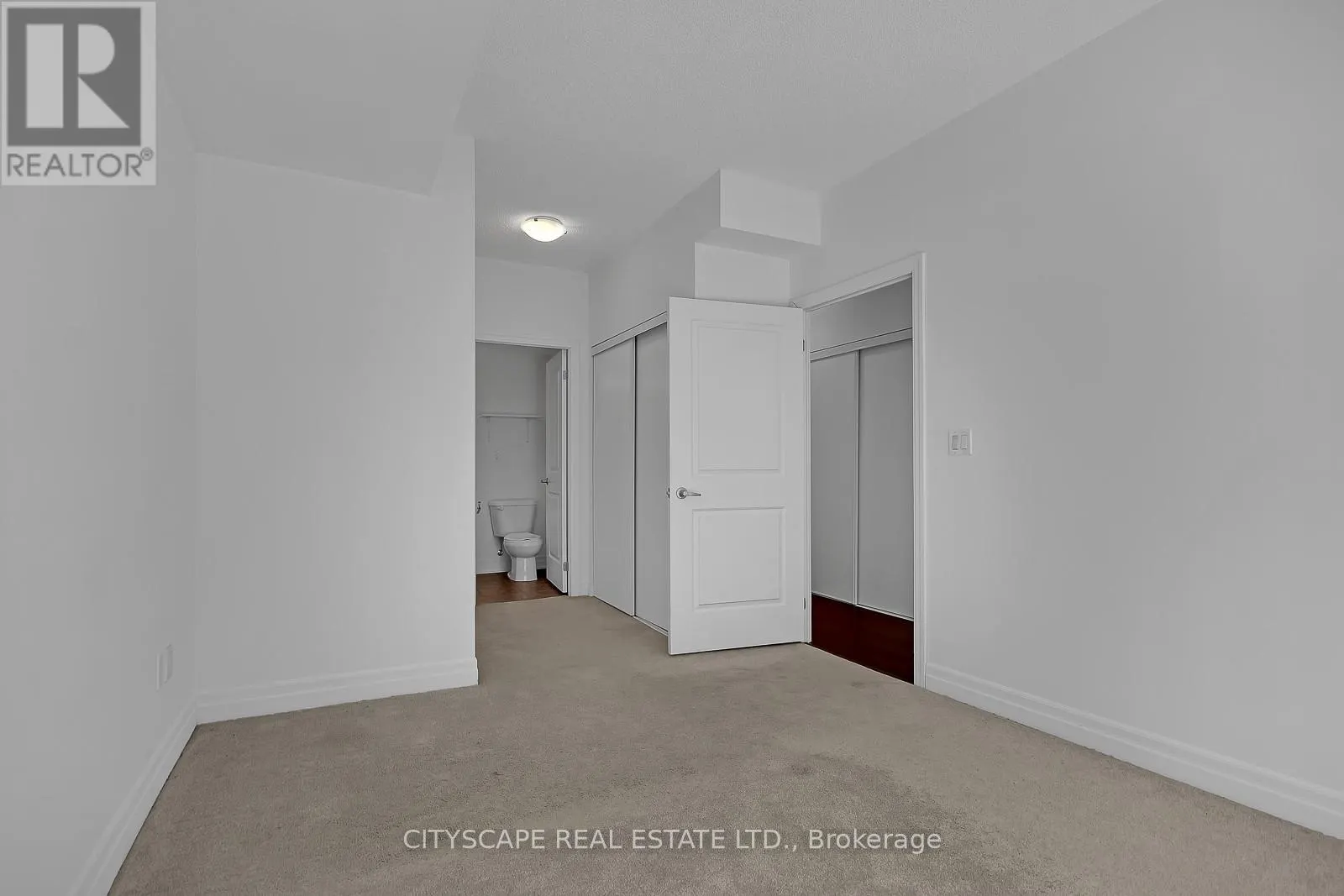 TH - 802 - 57 MACAULAY AVENUE
