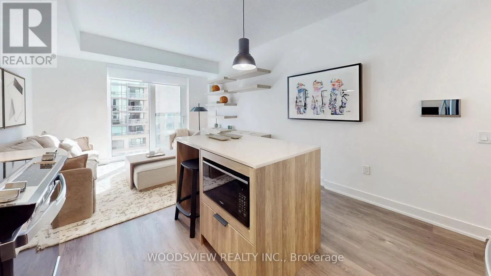 2005 - 185 ENFIELD PLACE