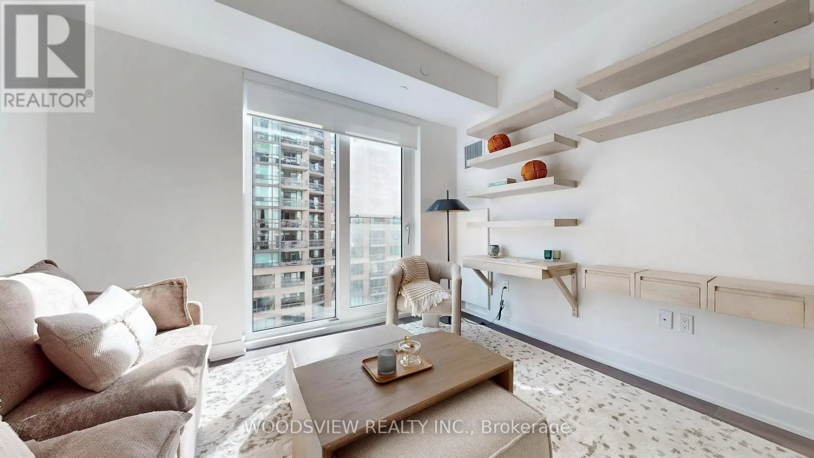 2005 - 185 ENFIELD PLACE