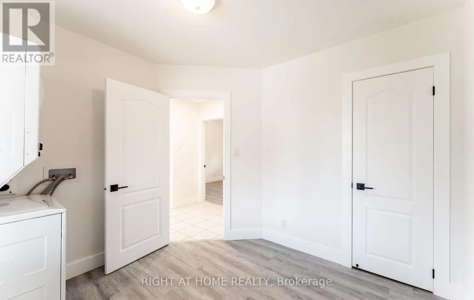 22 PLEASANT HOME BOULEVARD