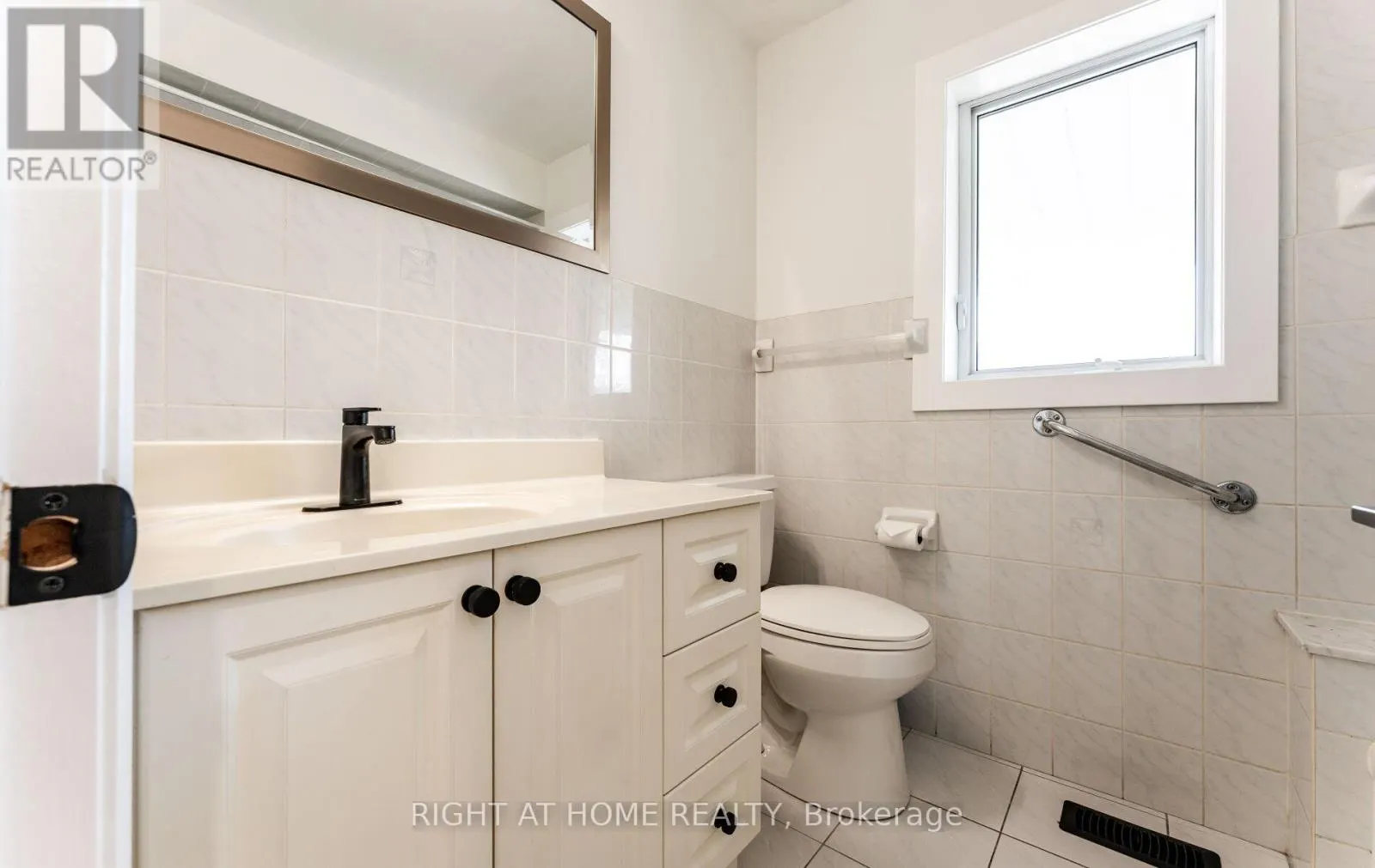 22 PLEASANT HOME BOULEVARD