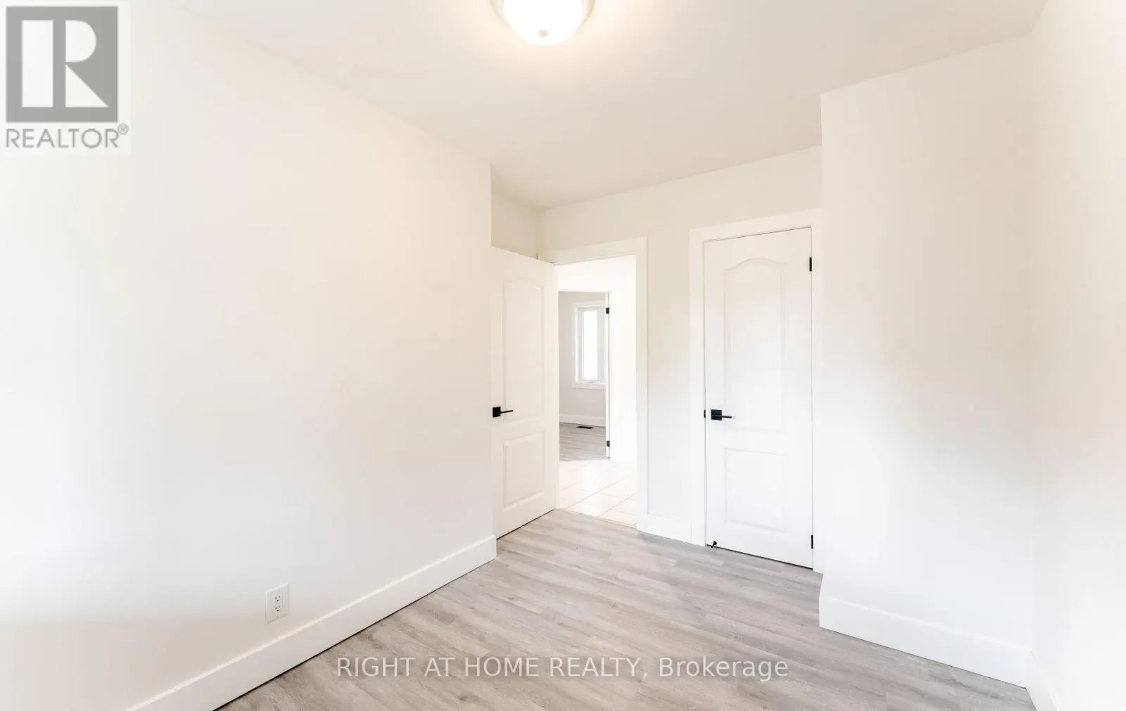 22 PLEASANT HOME BOULEVARD