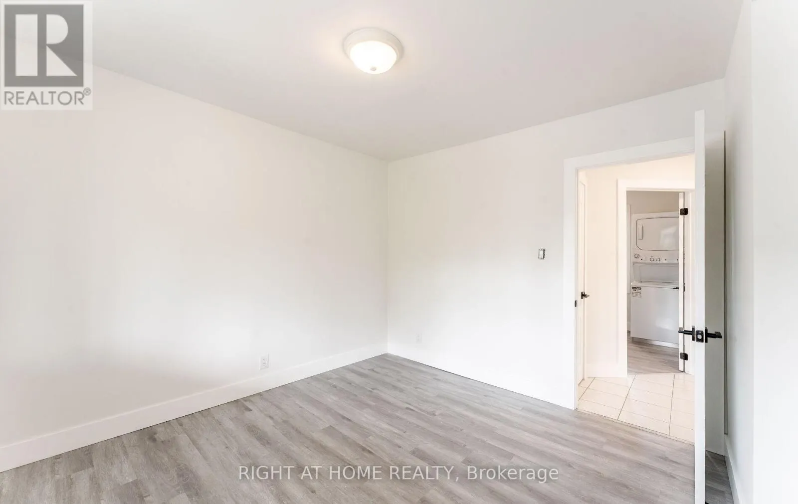 22 PLEASANT HOME BOULEVARD
