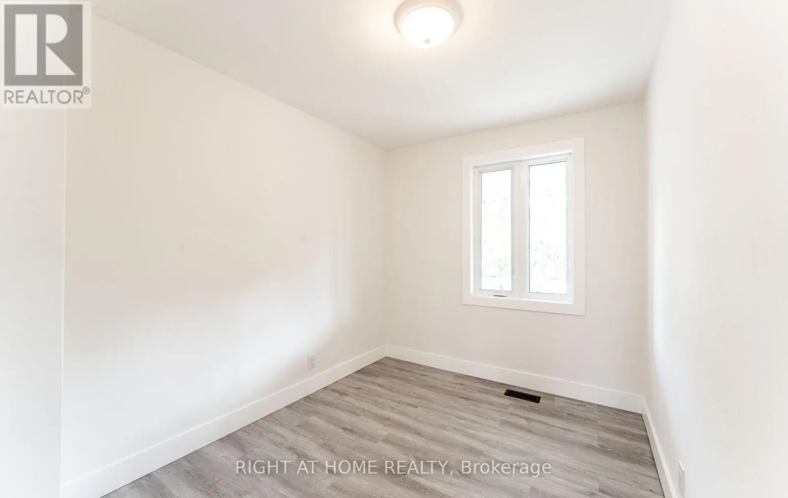 22 PLEASANT HOME BOULEVARD