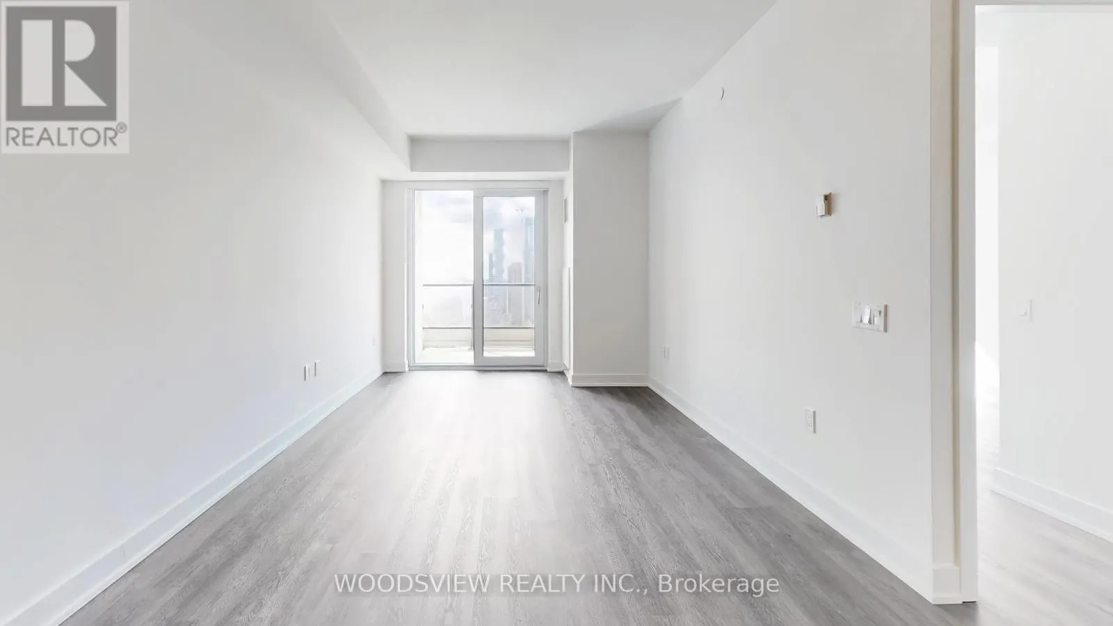 2709 - 185 ENFIELD PLACE