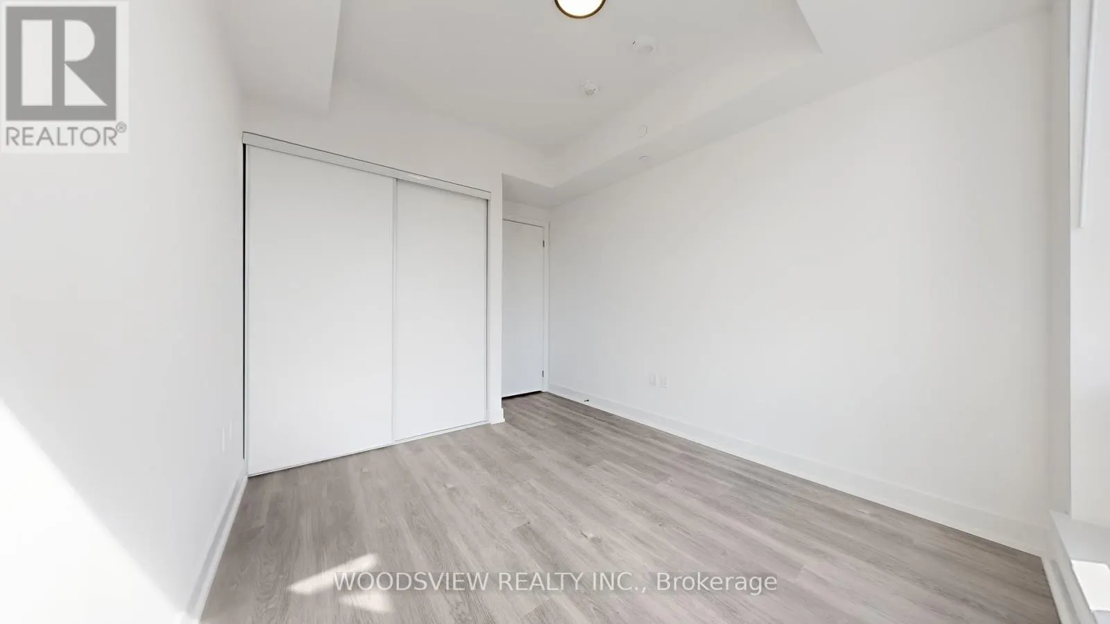 2709 - 185 ENFIELD PLACE