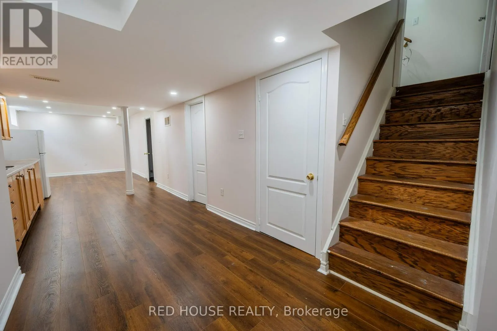 78 PASSFIELD TRAIL
