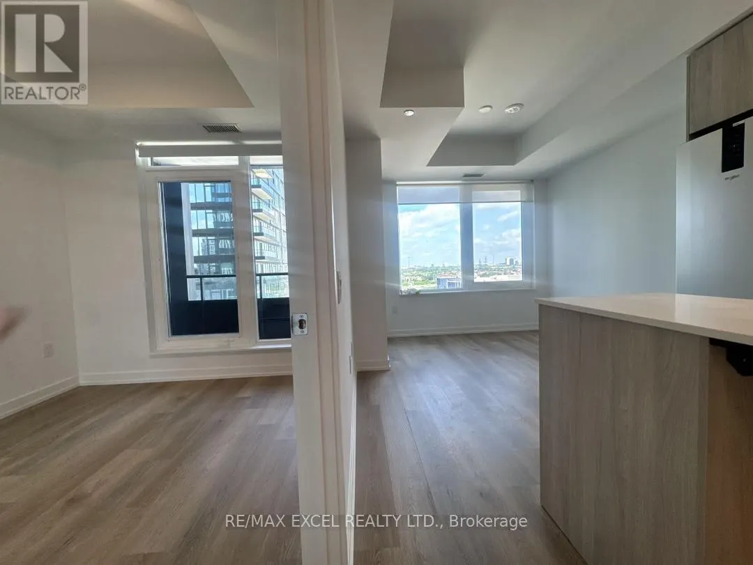 902 - 395 SQUARE ONE DRIVE