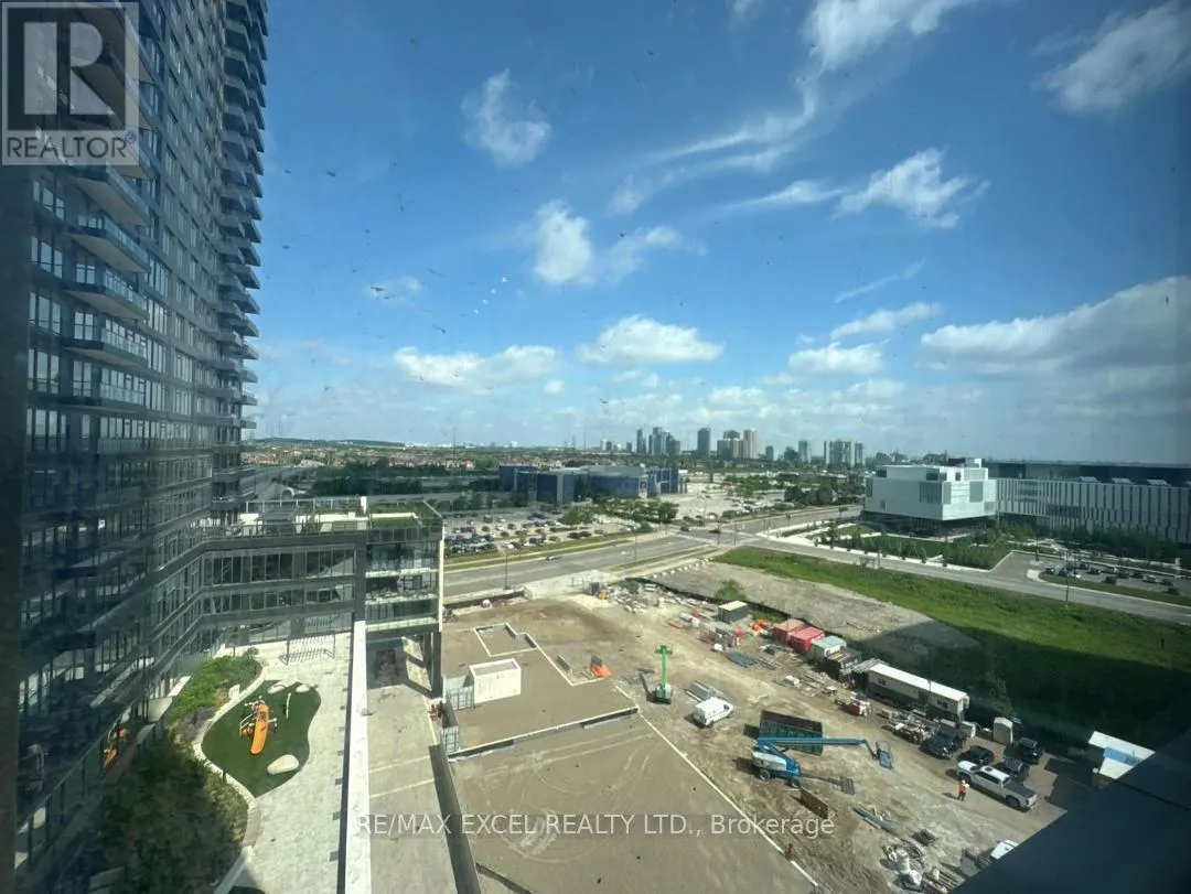 902 - 395 SQUARE ONE DRIVE
