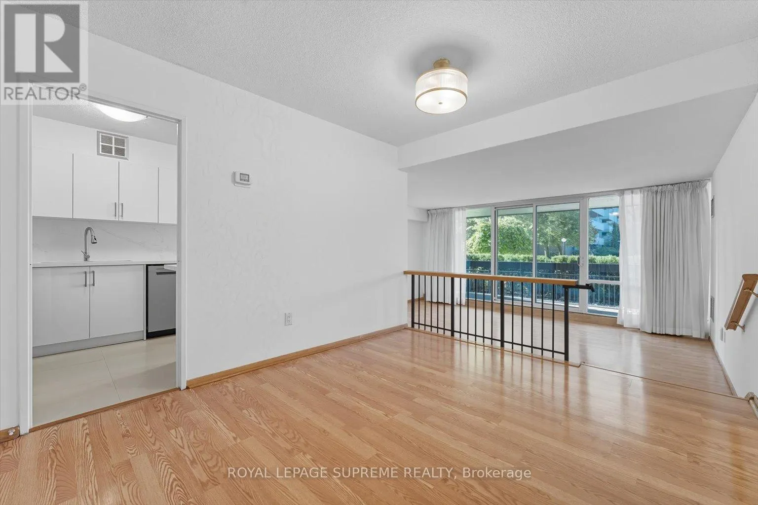 107 - 270 SCARLETT ROAD