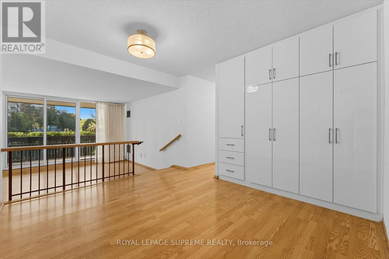 107 - 270 SCARLETT ROAD