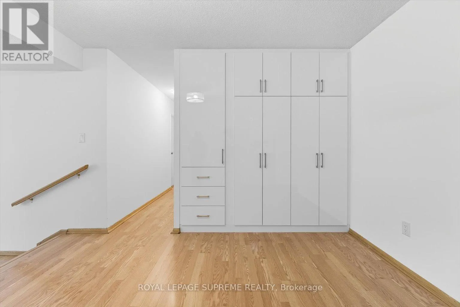 107 - 270 SCARLETT ROAD