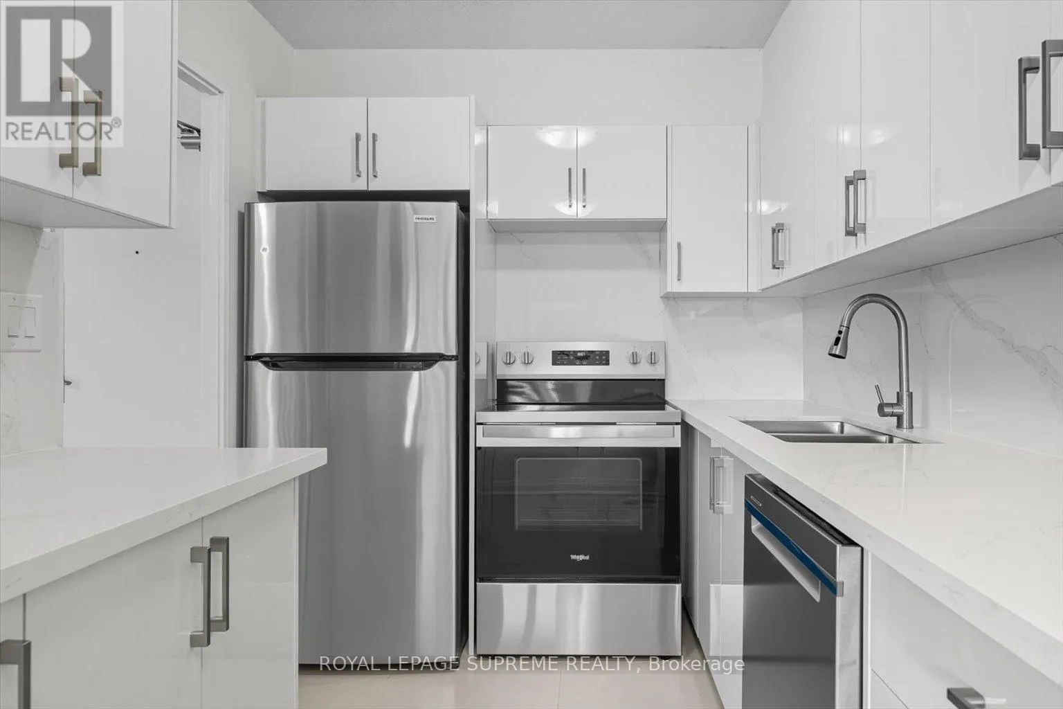 107 - 270 SCARLETT ROAD