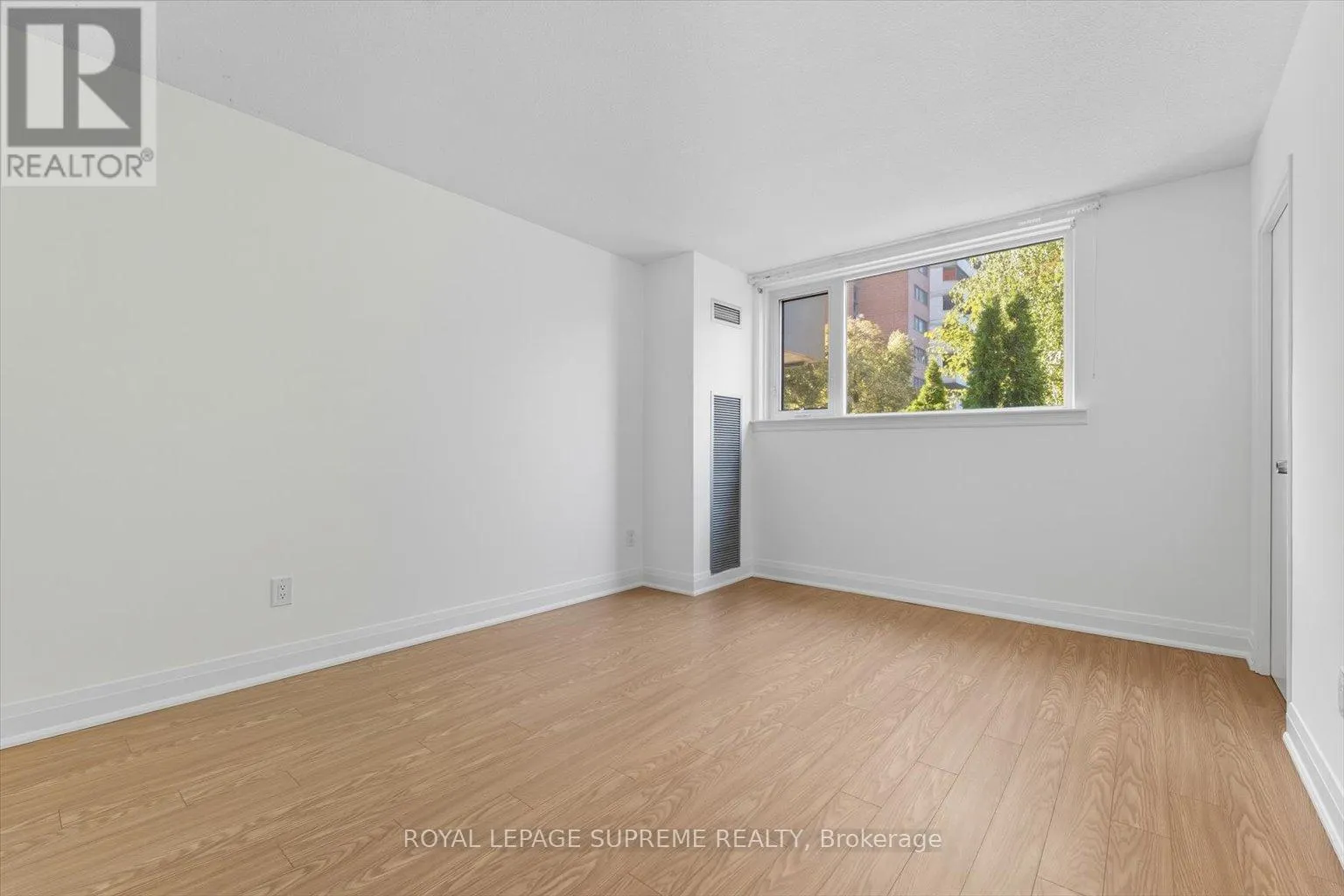 107 - 270 SCARLETT ROAD