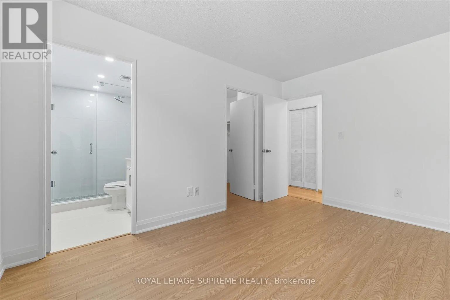 107 - 270 SCARLETT ROAD