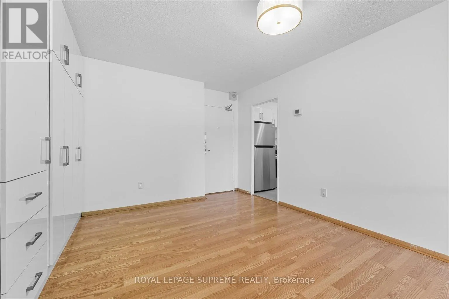 107 - 270 SCARLETT ROAD