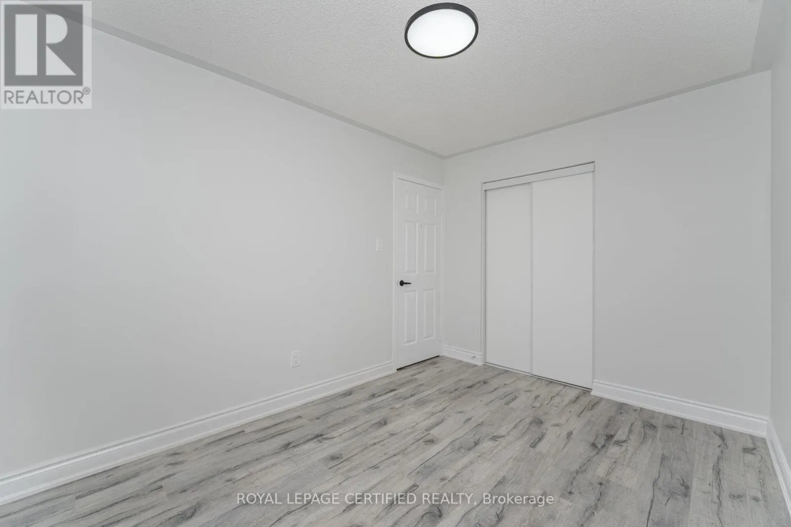 123 DUNLOP COURT