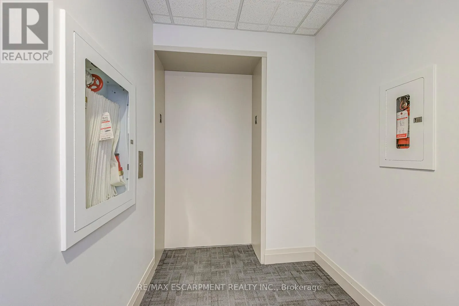 401 - 70 STEWART STREET