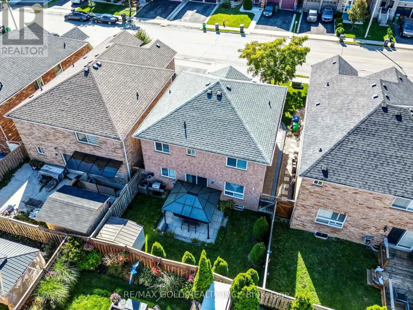 43 SUNNYVIEW ROAD