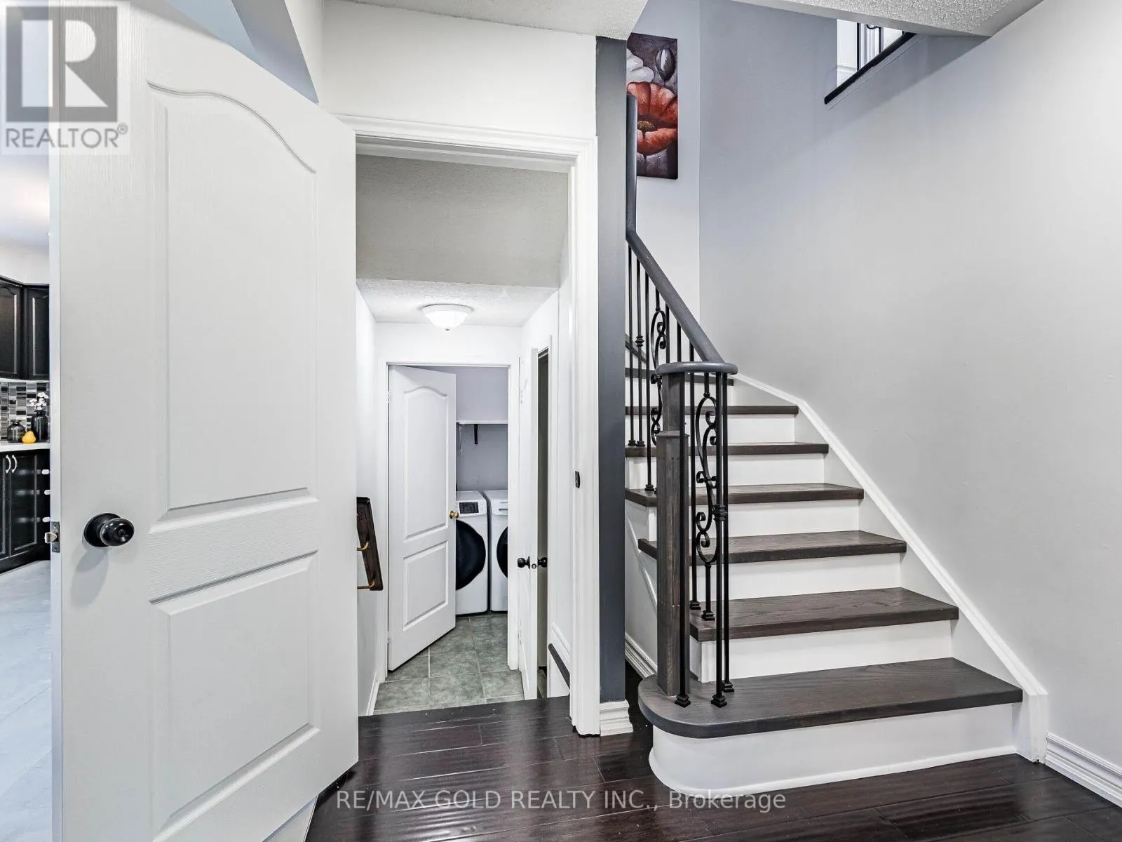43 SUNNYVIEW ROAD