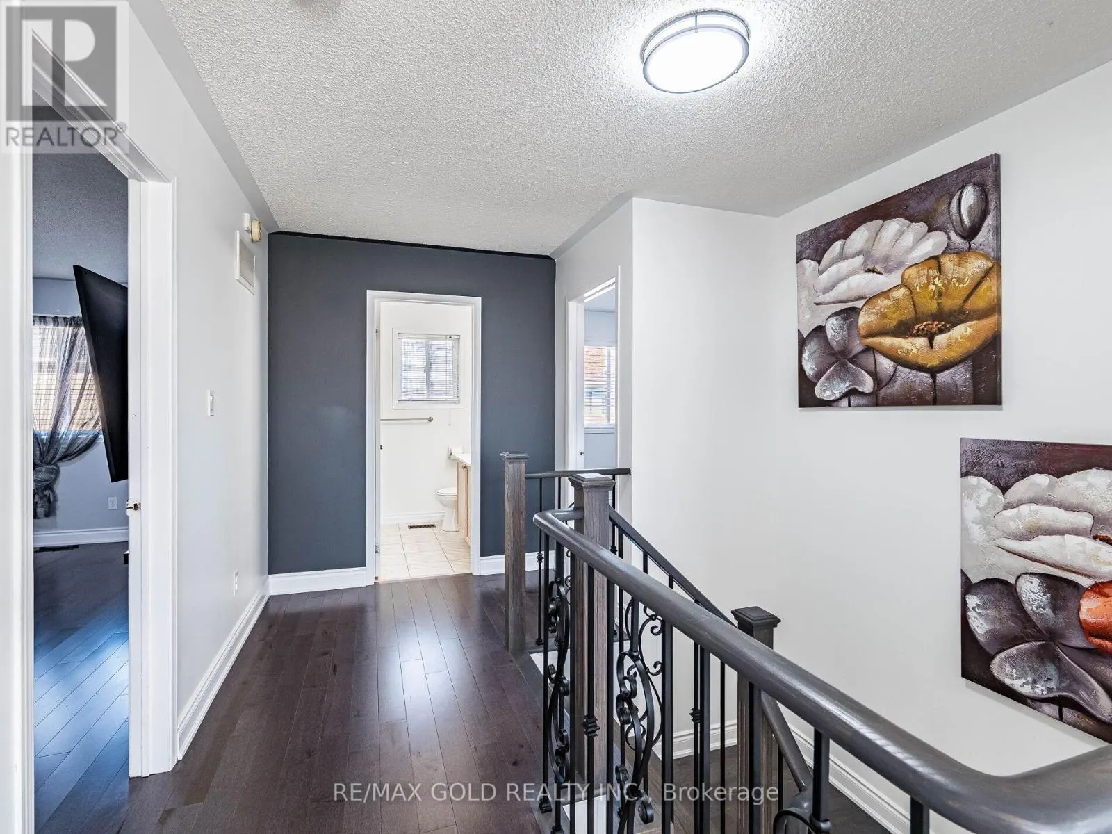43 SUNNYVIEW ROAD