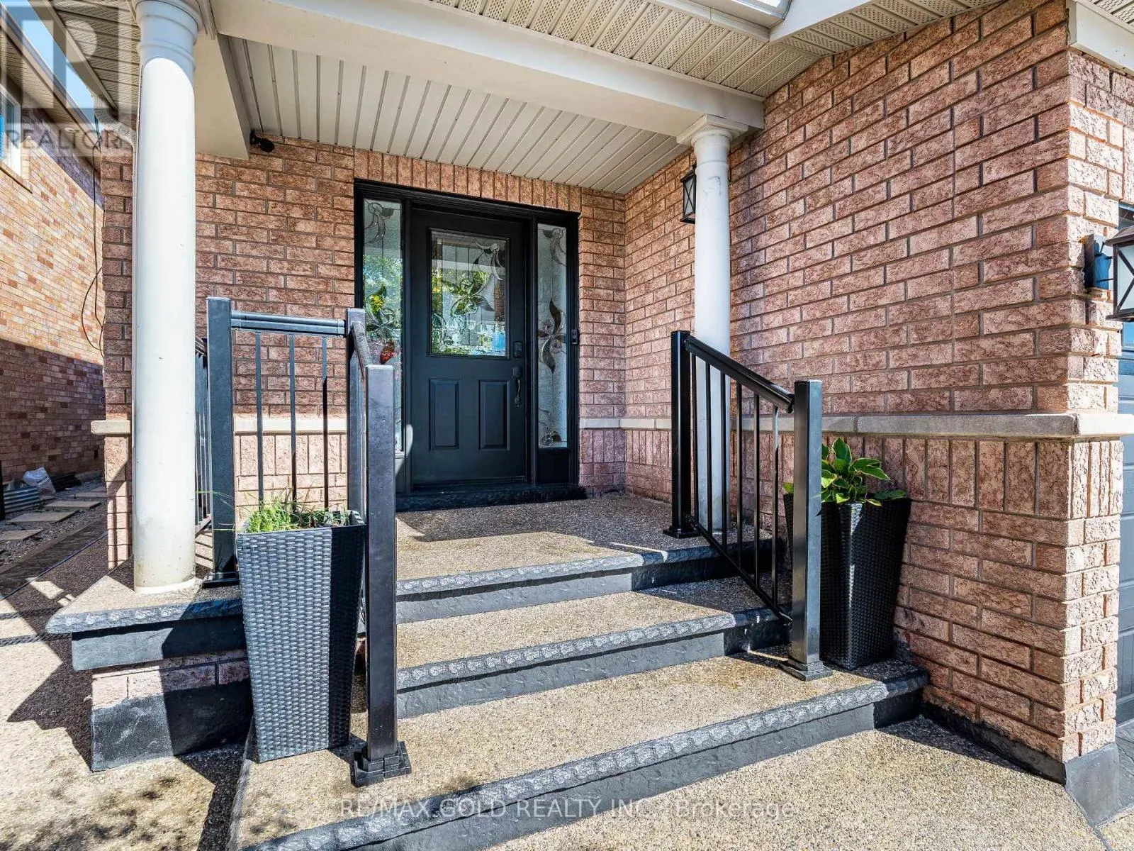 43 SUNNYVIEW ROAD