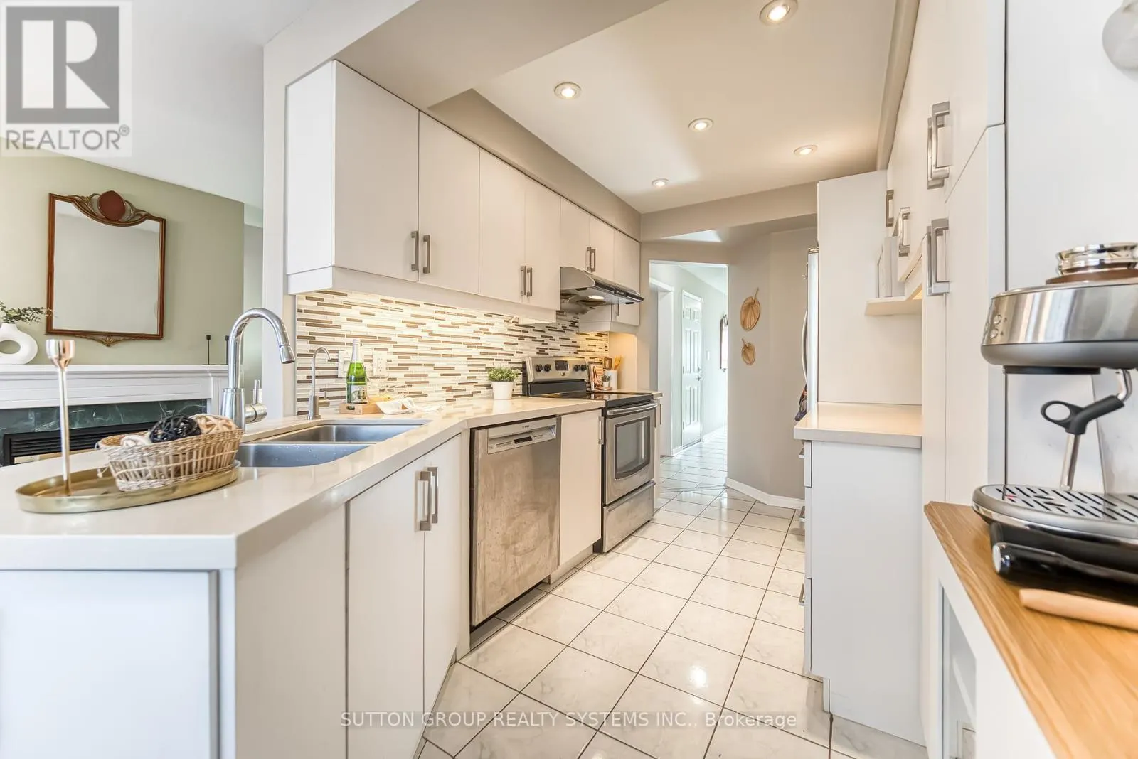 129 - 455 APACHE COURT