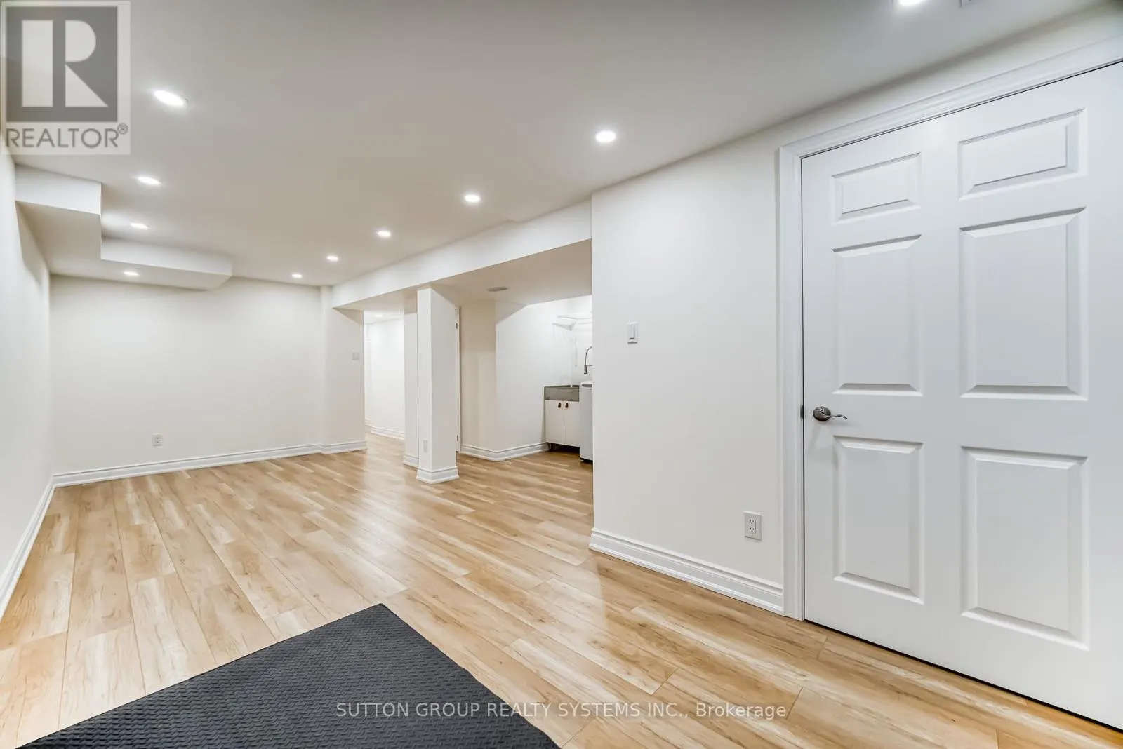 129 - 455 APACHE COURT